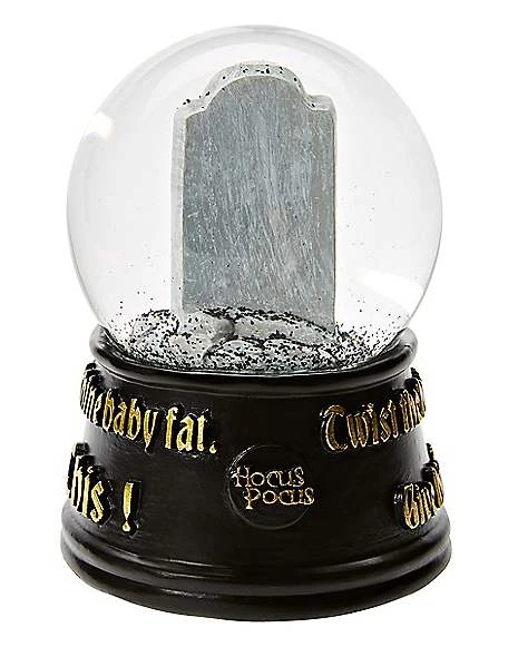 Binx Water Globe - Hocus Pocus 5 Binx Water Globe - Hocus Pocus - Image 3