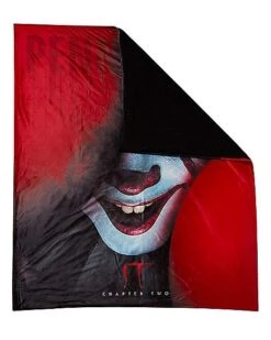 Pennywise Fleece Blanket - It -Forum Novelties Shop 01492321 b